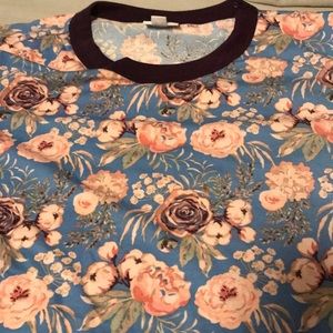 BNWT LuLaRoe floral Liv medium
